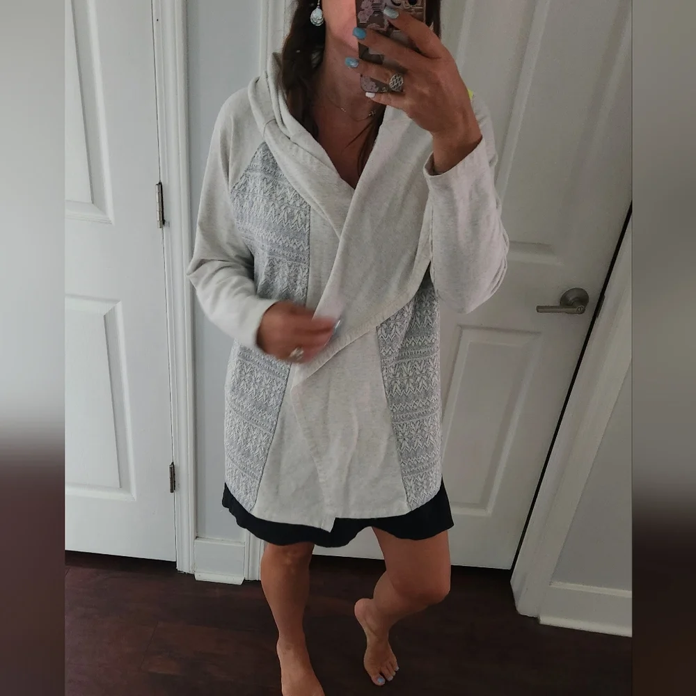 L.L. Bean Gray Hoodie Open Cardigan ☔️🩵 - Picture 4 of 10
